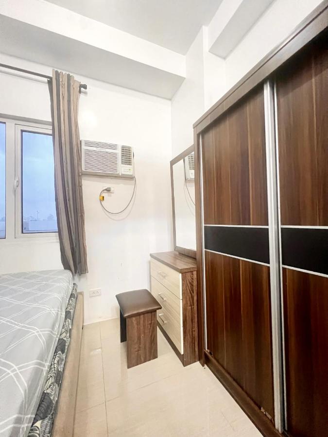 Shore Residence Pasay Exterior photo